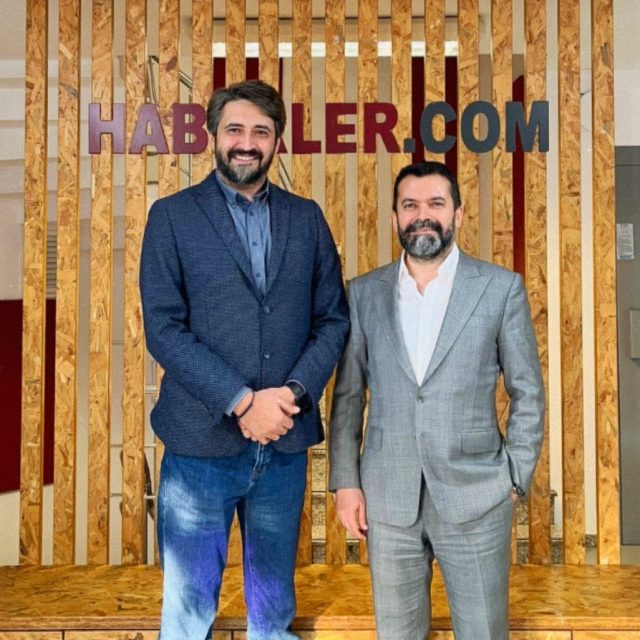 Sadece “yeni projeler geliyor” diyoruz. 🤖
@ekrem.teymur